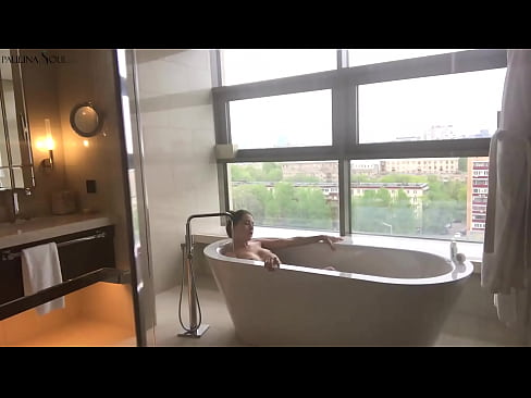 ❤️ Une énorme nana se branlant passionnément la chatte dans la salle de bains ️❌ Porno juste at porn fr.fashiontee.top ❌️❤